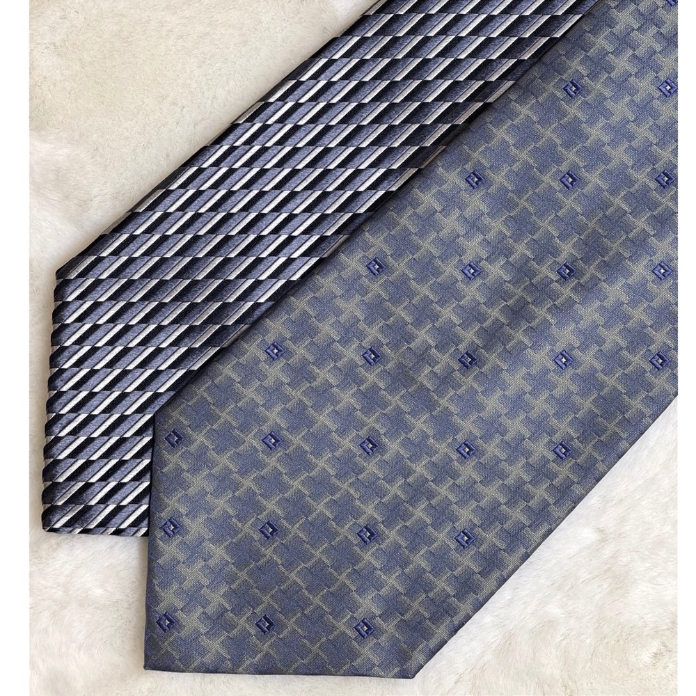 Geoffrey Beene Mens 100% Silk Tie Geometric Striped Blue Grey 80s 90s Retro